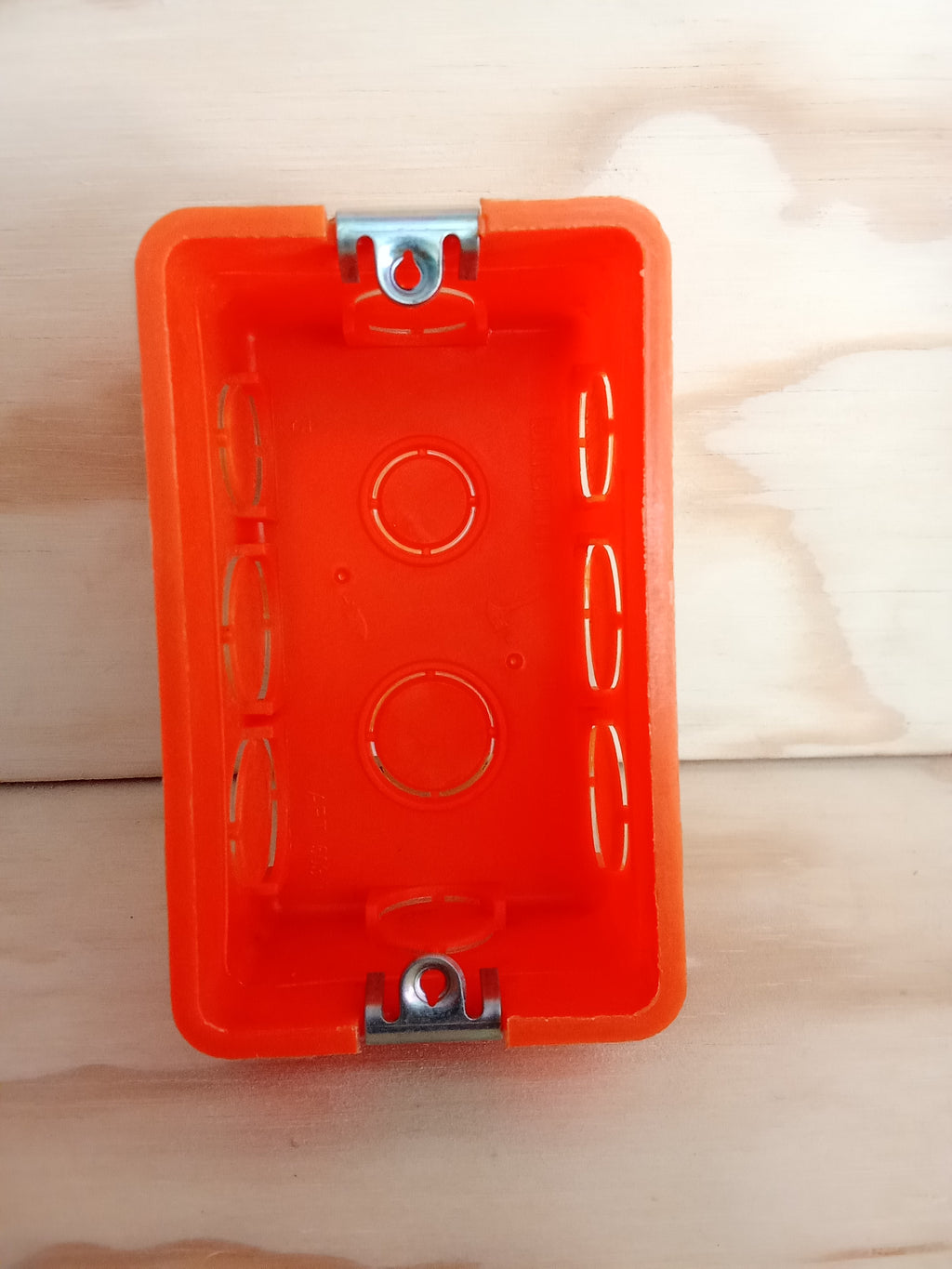 Caja Plástica Para Tabique - 105x61x38mm