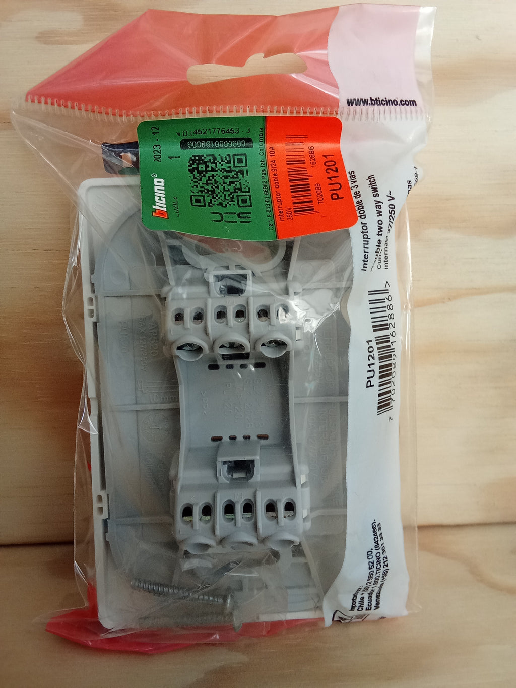 Interruptor Doble - 10A 127/250V