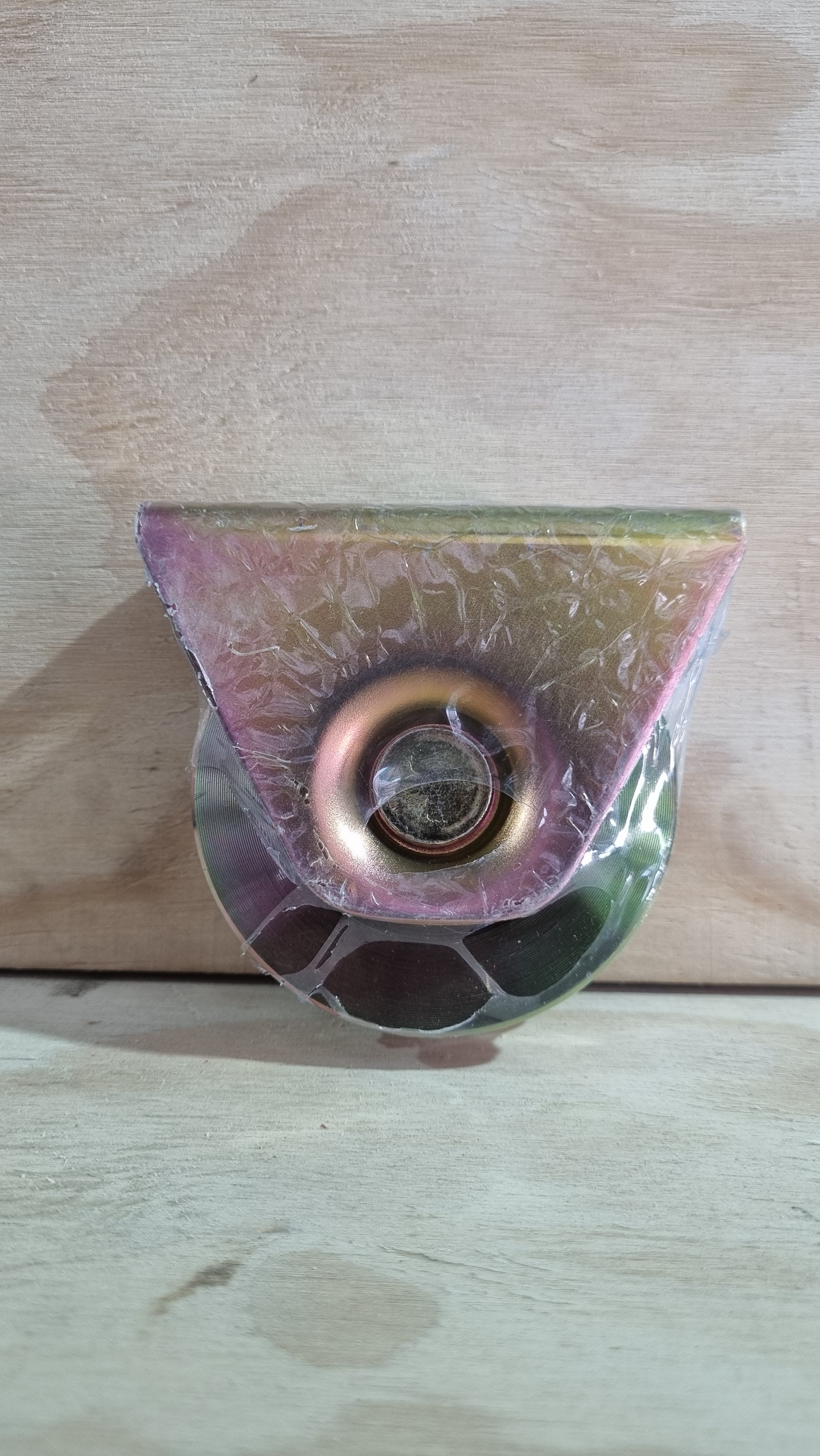 Rueda De Portón Con Base 80mm