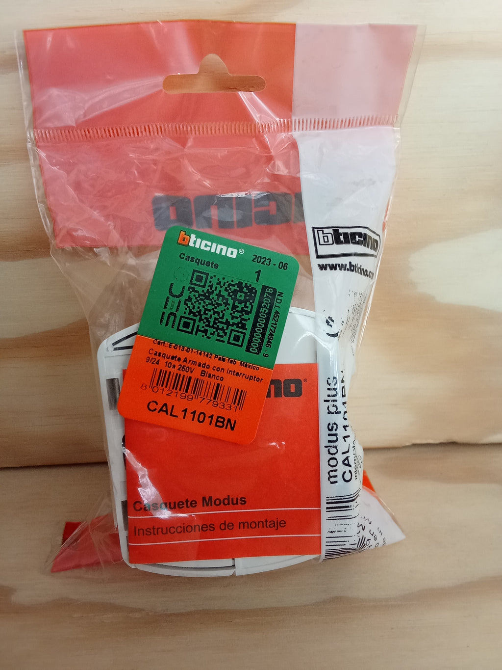 Casquete Interruptor Simple - 10A 250V