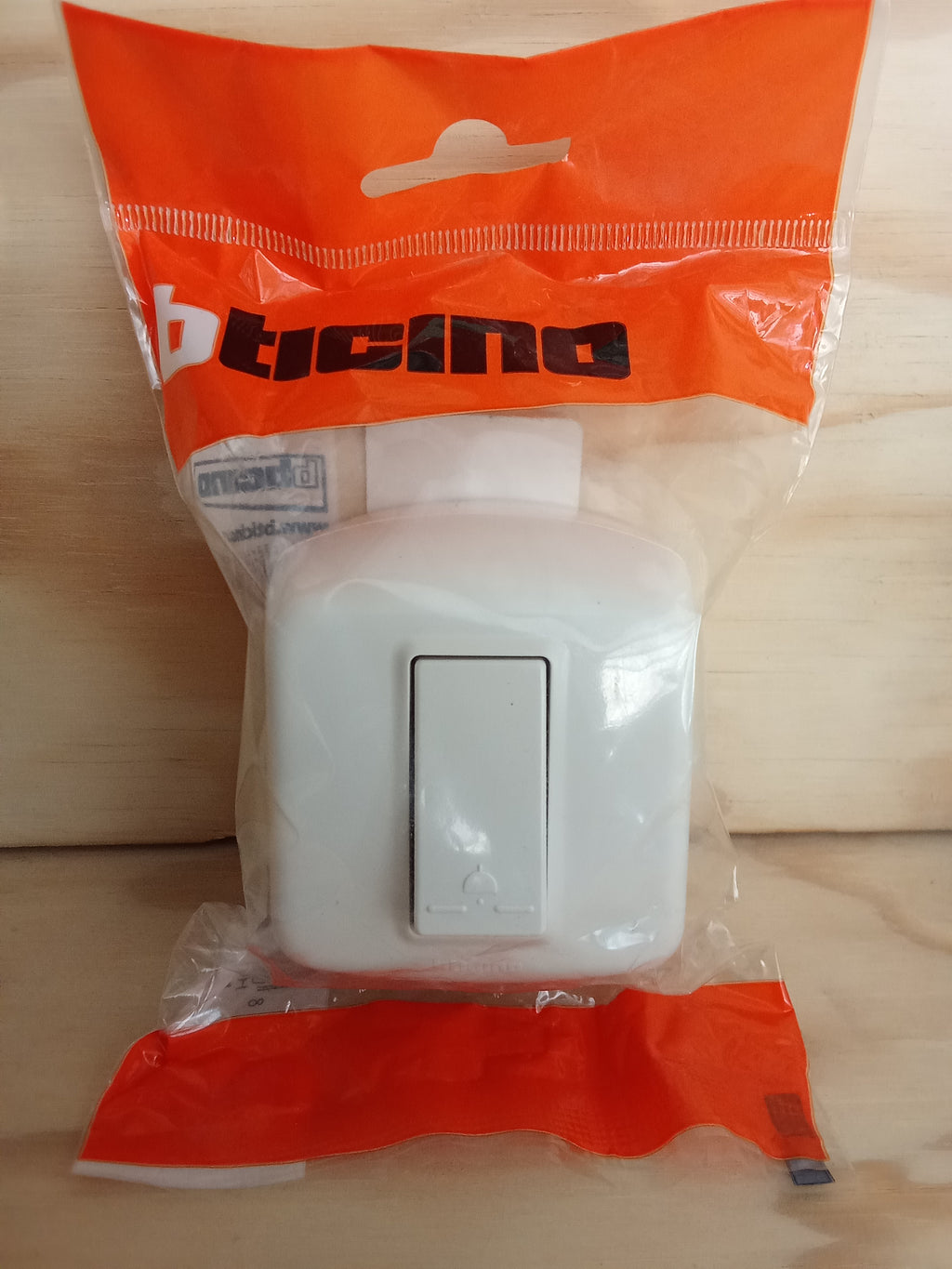 Casquete Timbre Pulsador- 10A 250V