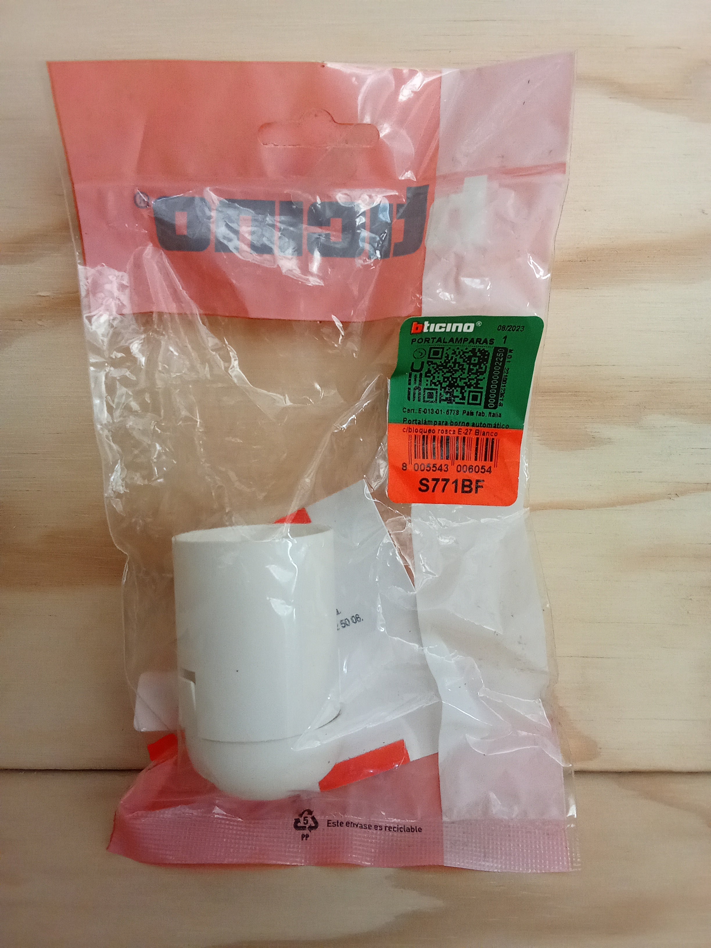Soquete Portalámparas Blanco - 250V