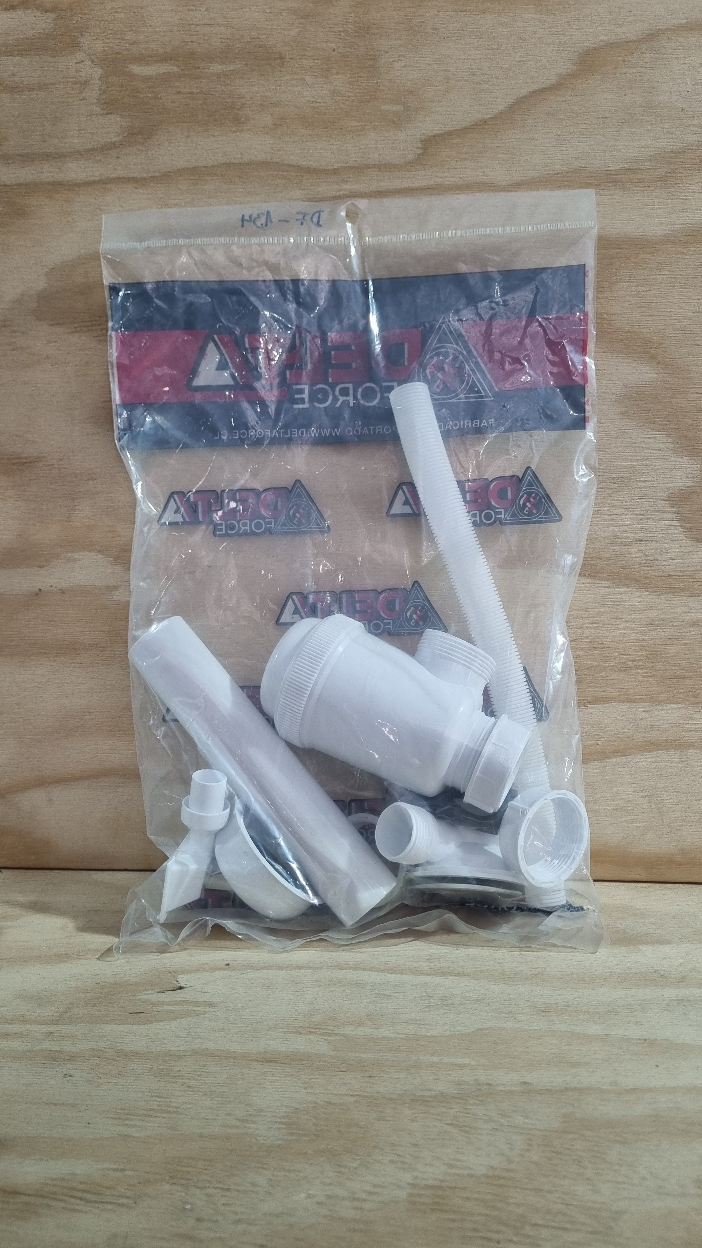 Set Desagüe Plástico Con Sifón y Tubo Rev
