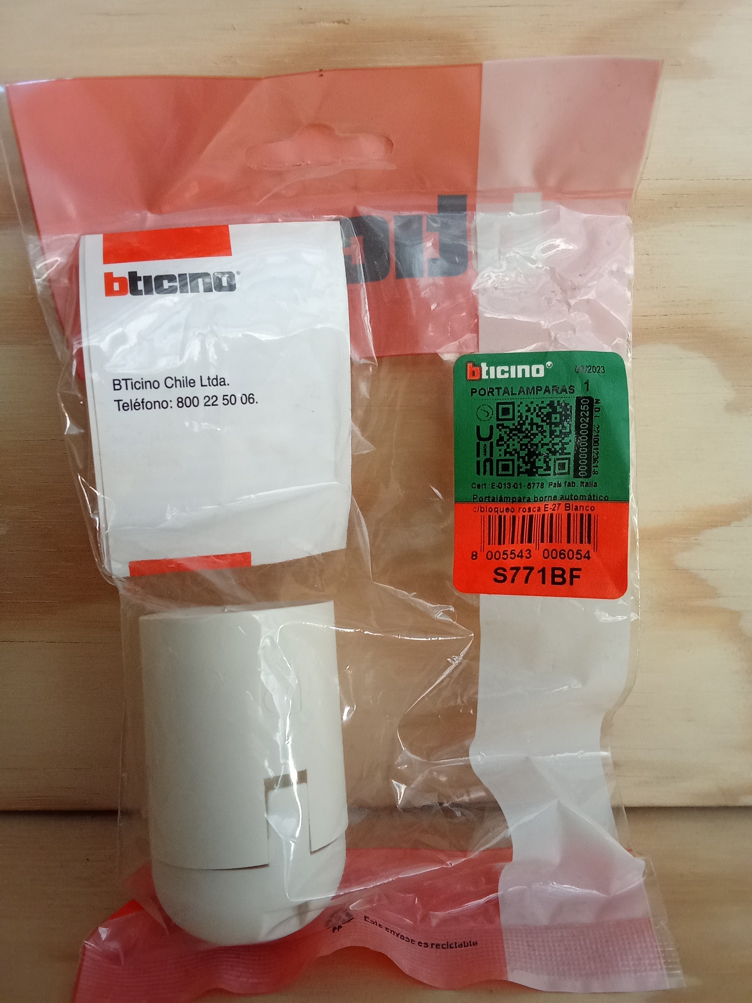 Soquete Portalámparas Blanco - 250V