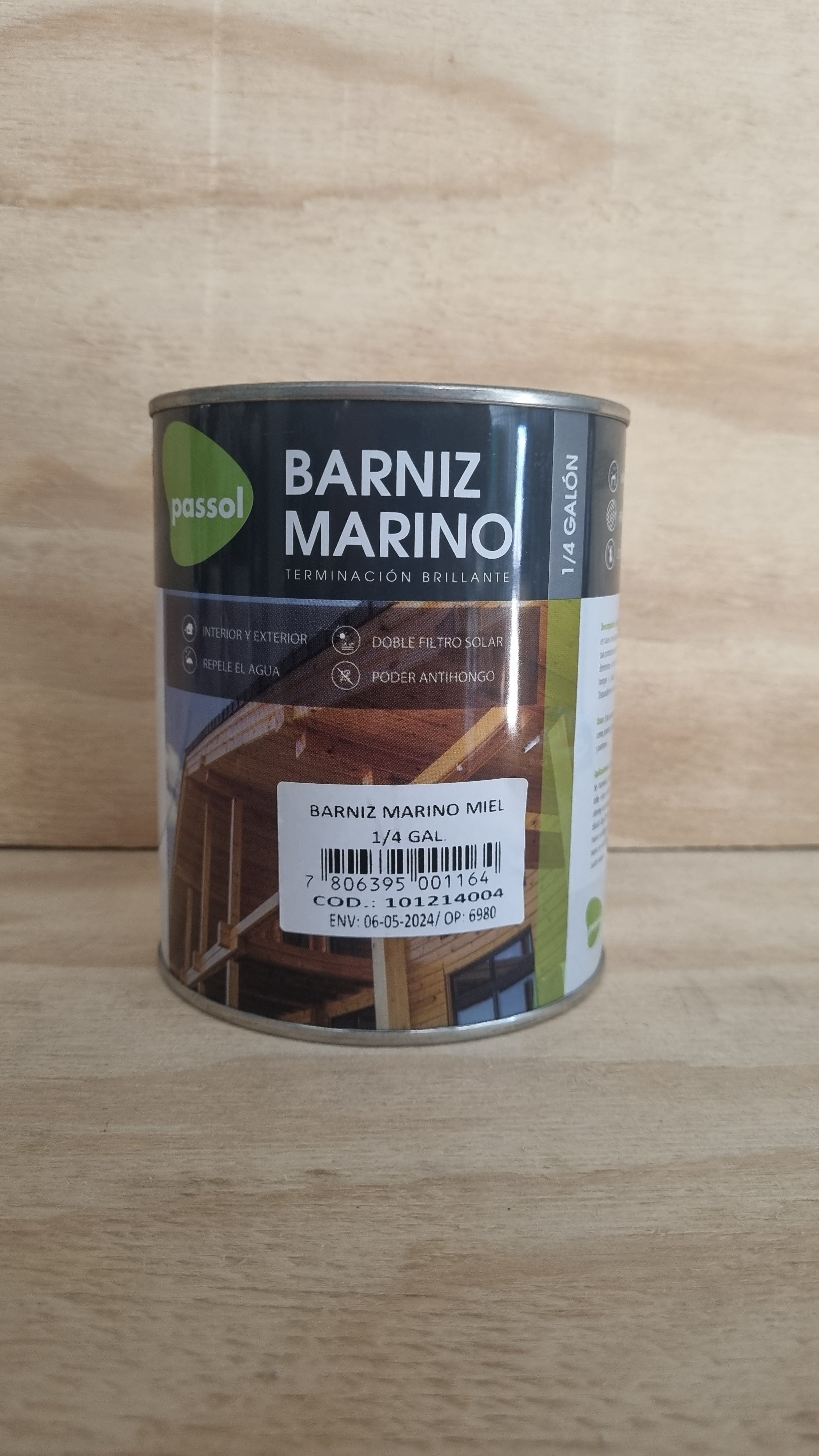 Barniz marino miel 1/4 galón