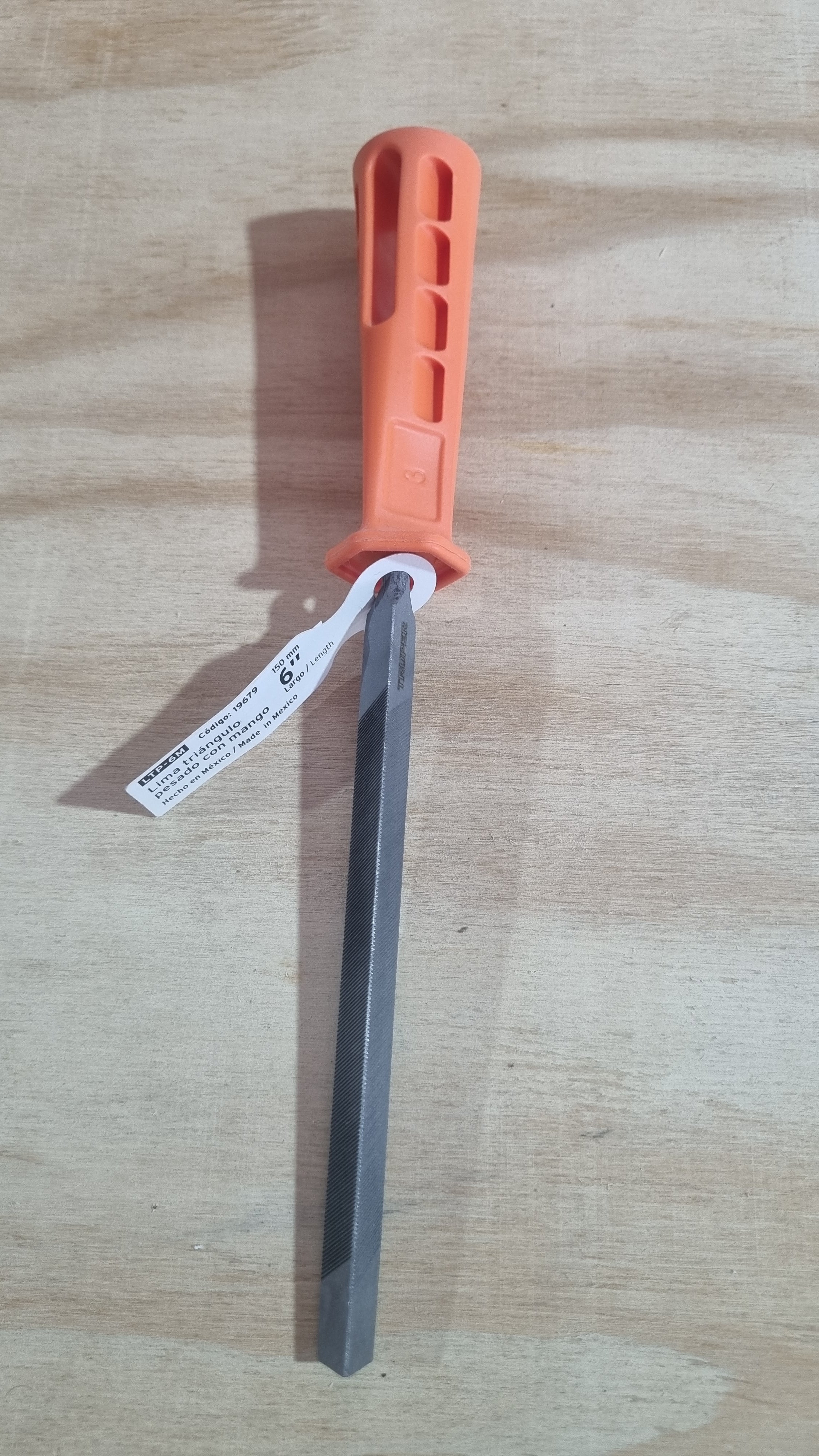 Lima triángulo pesado con mango 6"