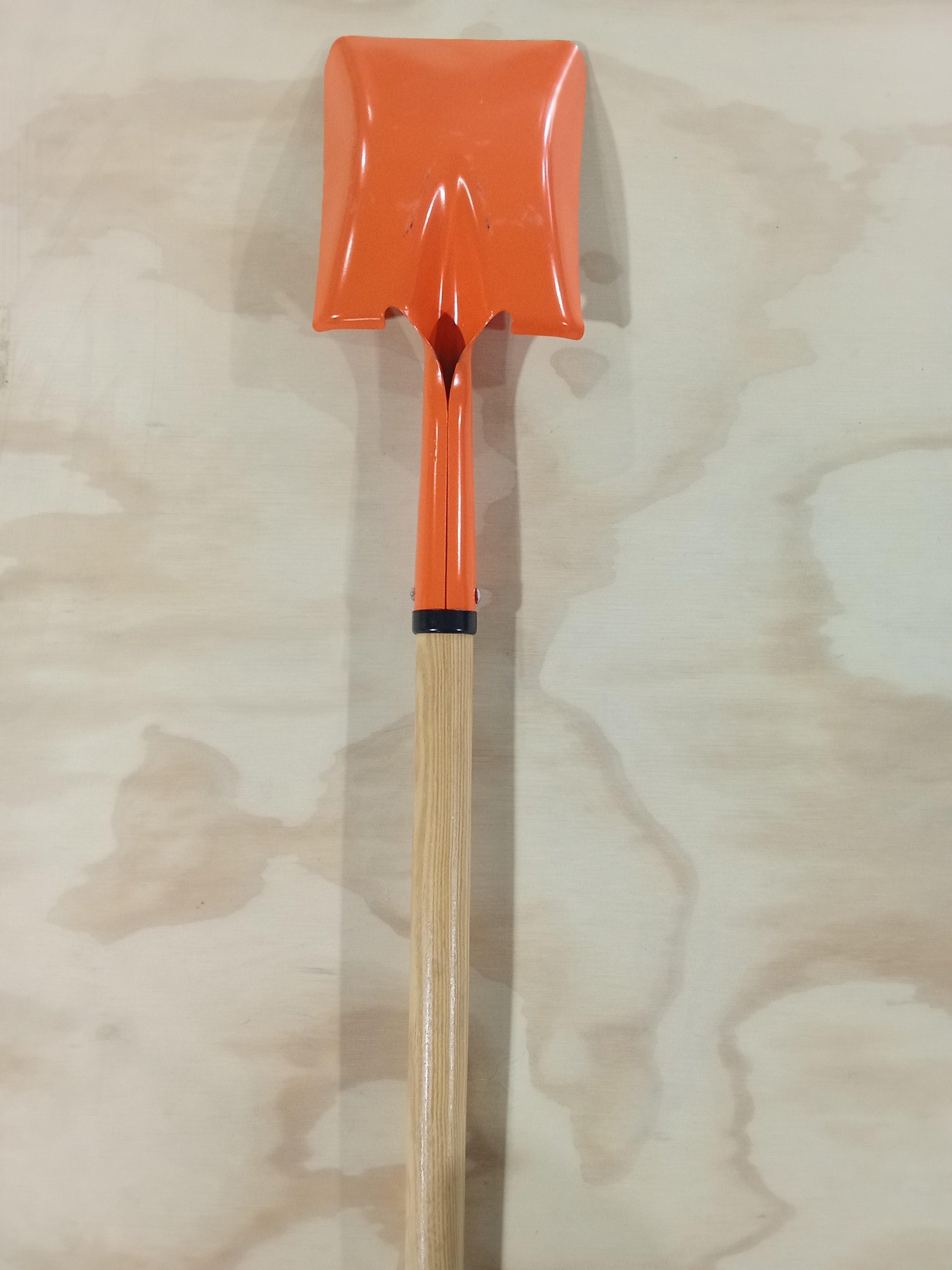 Pala Cuadrada Kids Mango Madera 30" - Truper