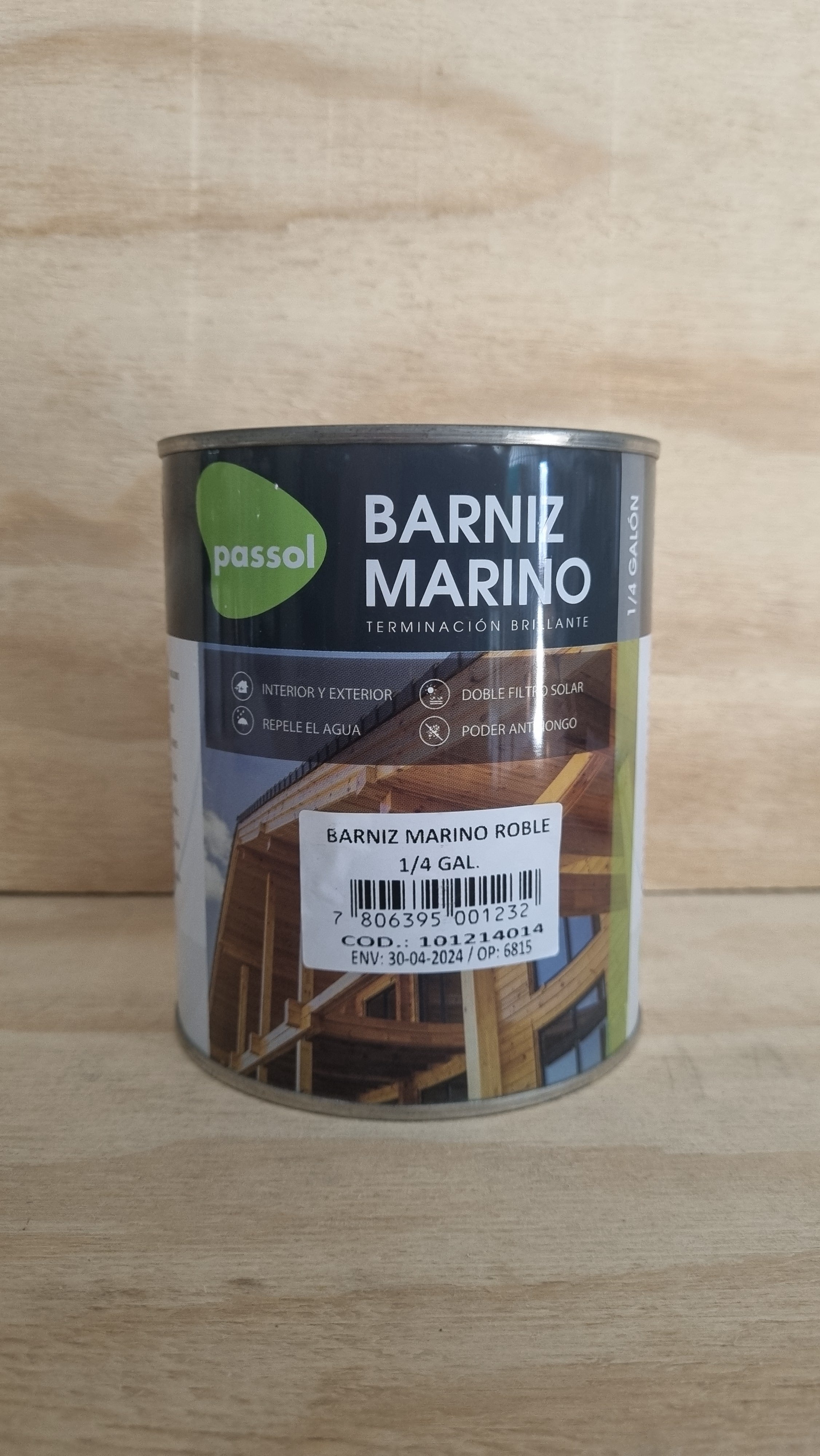 Barniz marino roble 1/4 galón