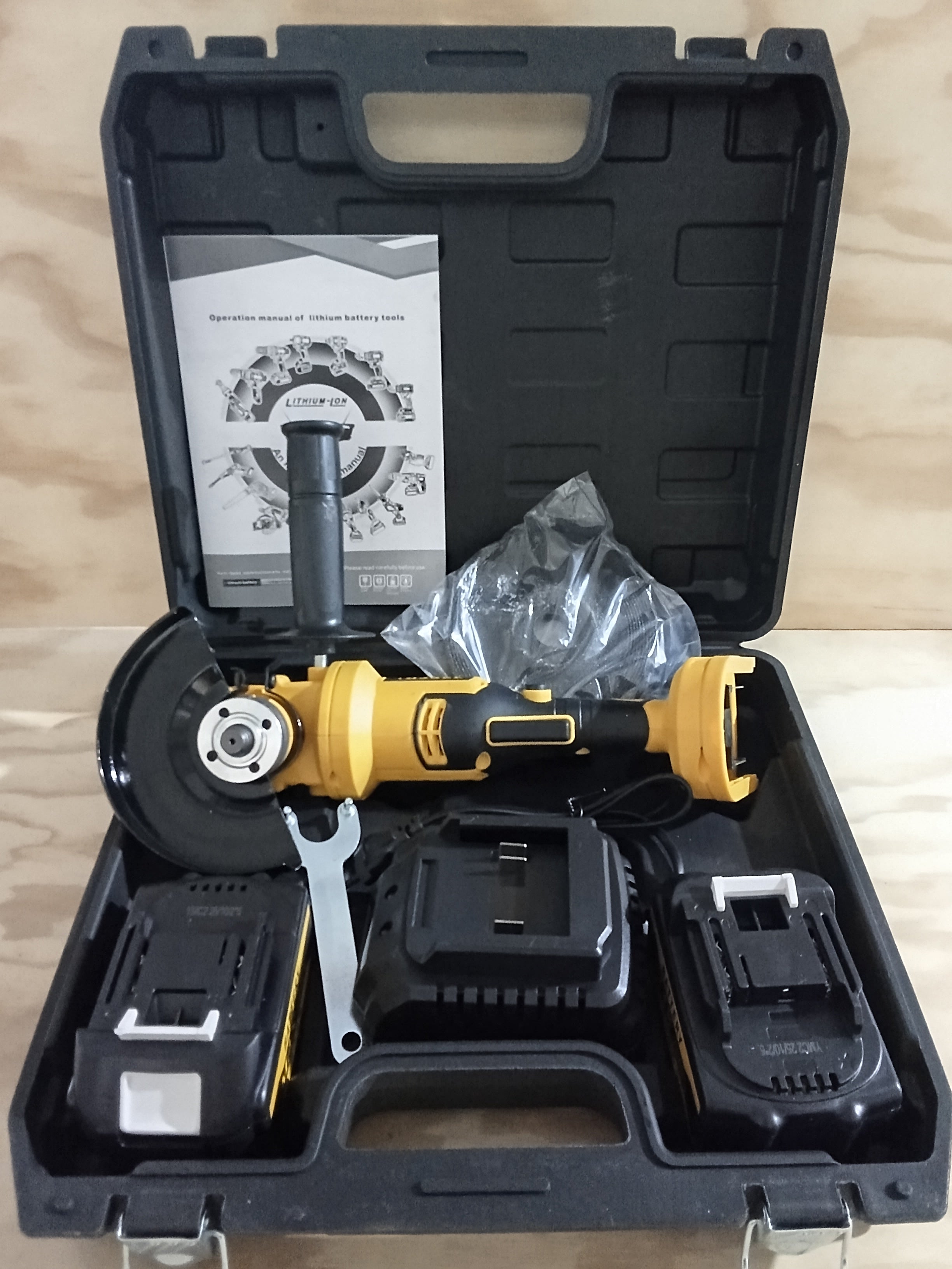 kit Maleta Esmeril Angular Inalambrico 98V +2 Baterías +Cargador