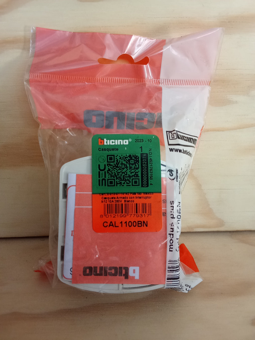 Casquete Interruptor Simple - 10A 250V