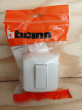 Casquete Interruptor Simple - 10A 250V