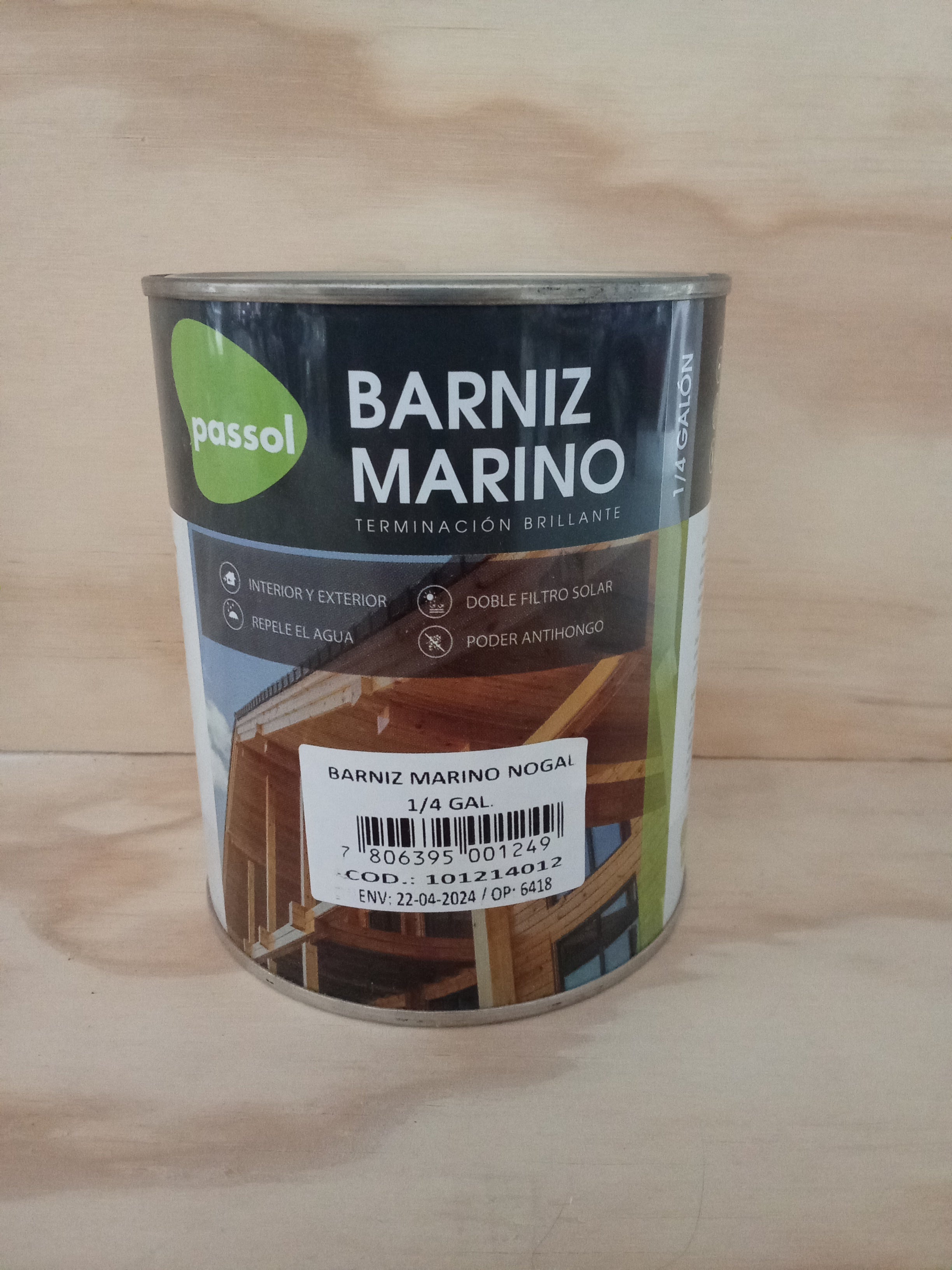 Barniz Marino Nogal 1/4 galón